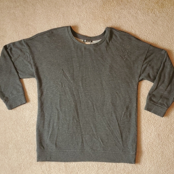 Venus size Large charcoal gray workout top *excellent condition* - Picture 6 of 10